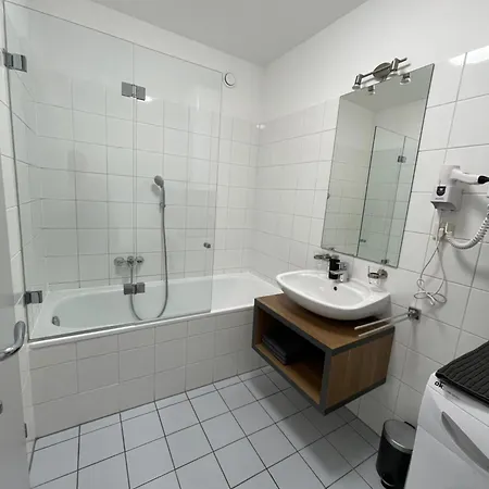 Wilten 5 Apartman